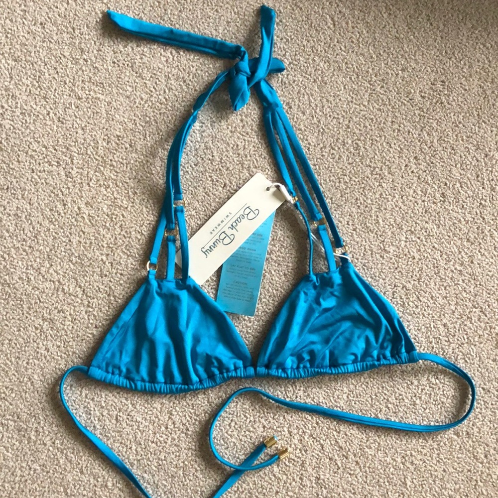 NWT Beach Bunny bikini top